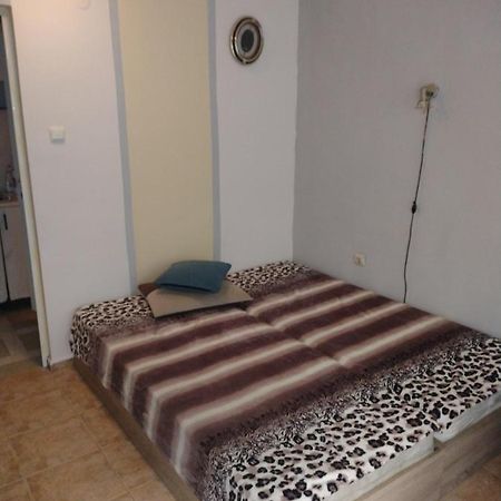 Apartment Petr Beron Varna Bagian luar foto